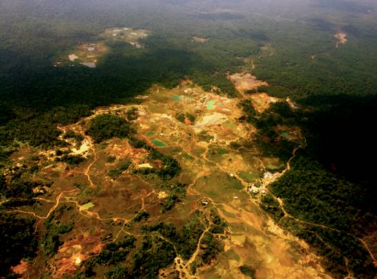 Folio 2126 del Cuaderno de pruebas Núm. 5. Imagen de la transformación que producen las actividades mineras en la selva chocoana. Enero 29 de 2016.